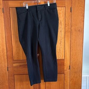 Old Navy Black pixie Pants